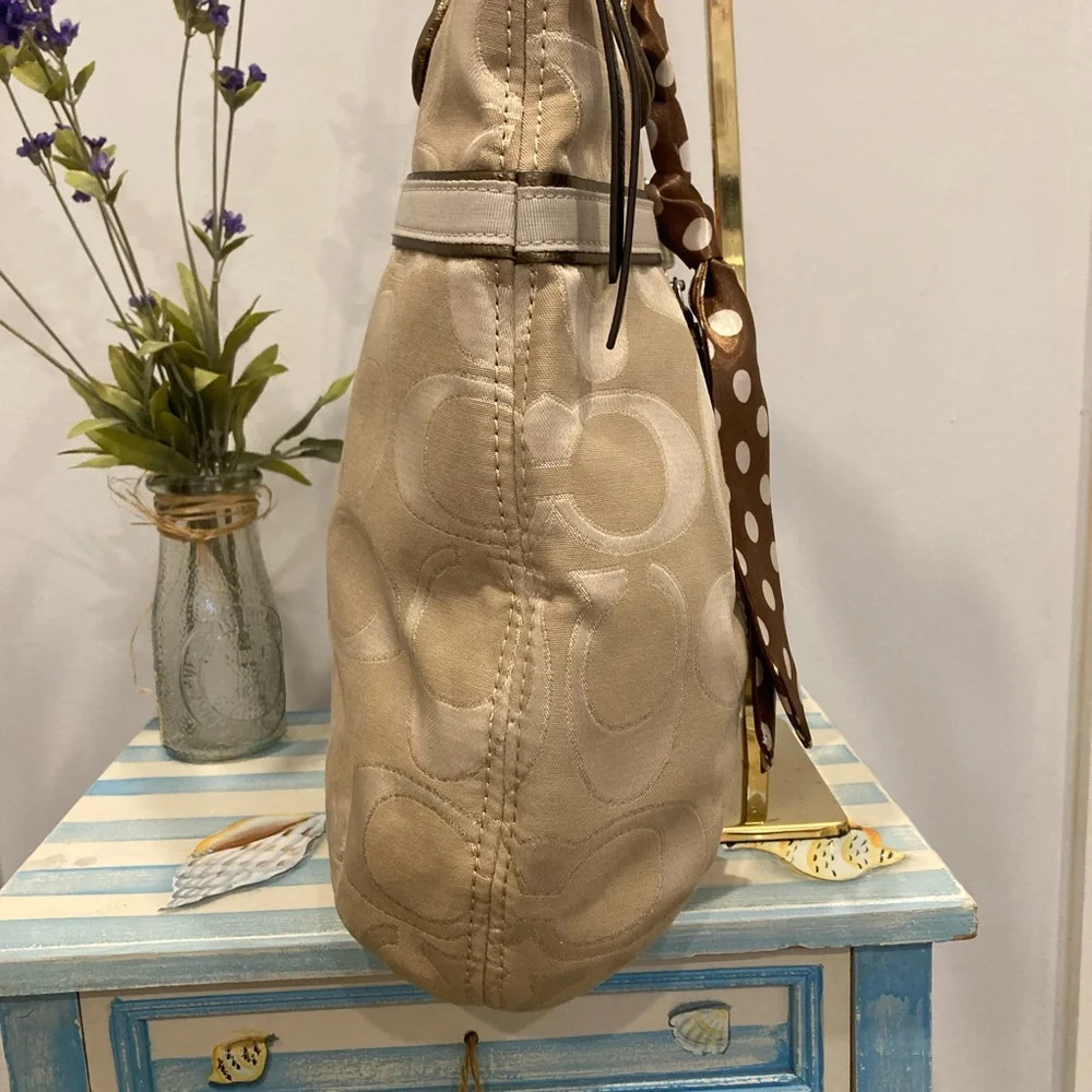 Coach Poppy Signature Metallic Glam Tote - Picture 7 of 12